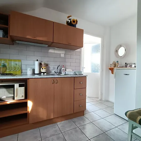 Kardos Apartment