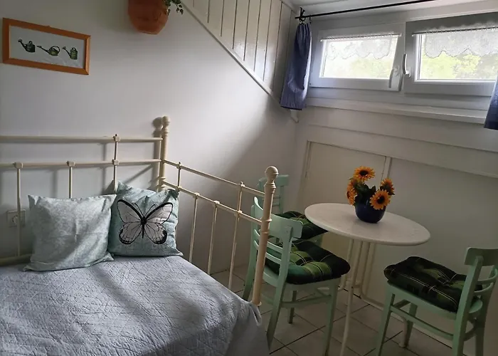 Kardos Apartament *